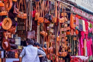 Jaipur Shopping Secrets: Unveiling the Best Tips and Treasures